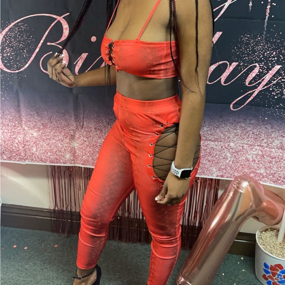 Two piece tie up crop top high raise pants set !